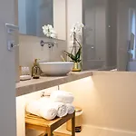 Domus 21 Luxury Pensión 4*