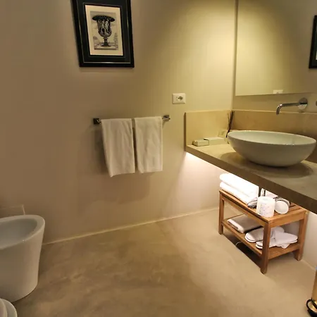 Domus 21 Luxury Gasthof 4*