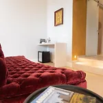 Domus 21 Luxury 4* Rome