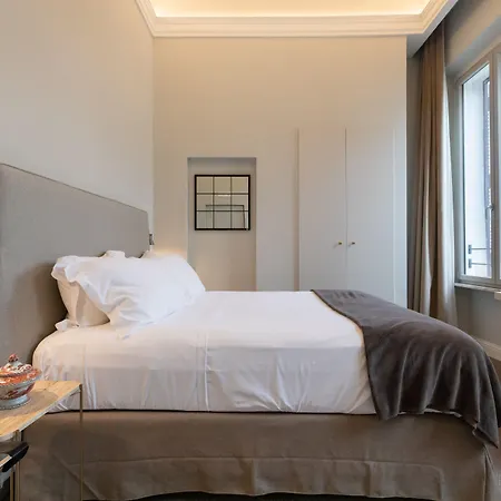 Domus 21 Luxury Pensión 4*