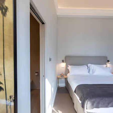 Domus 21 Luxury Gasthuis 4*