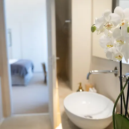 Domus 21 Luxury 4* Rome